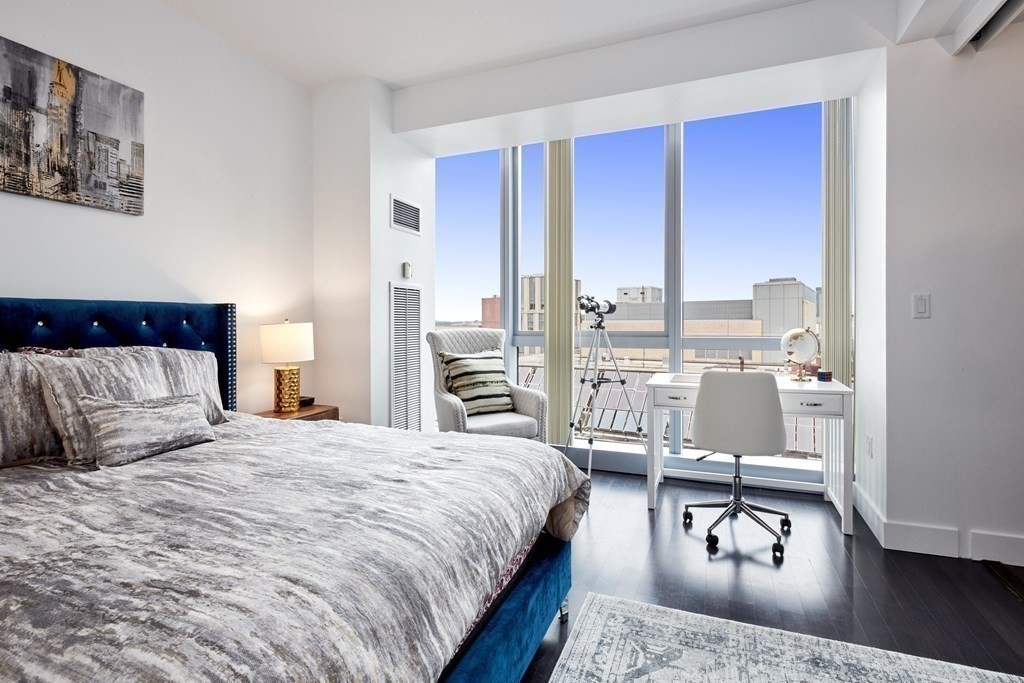 110 Stuart, Back Bay