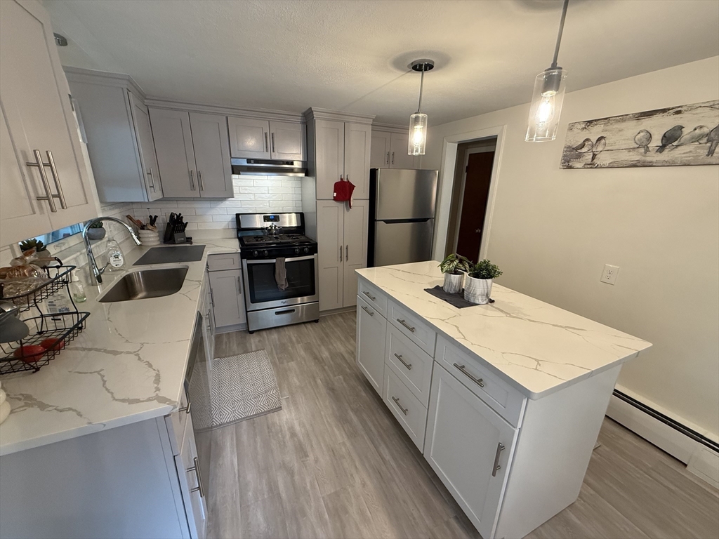 9 Charity Ln, Dedham