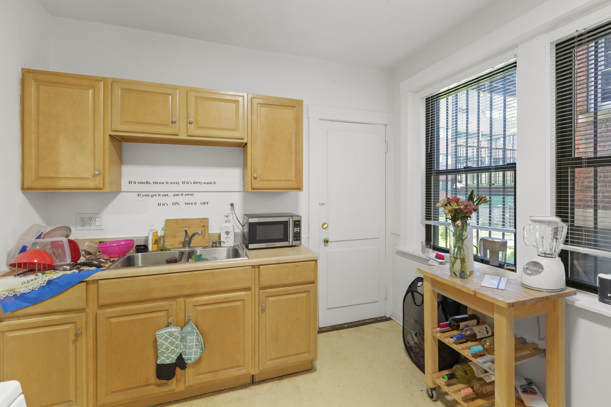 1462 Commonwealth, Brighton