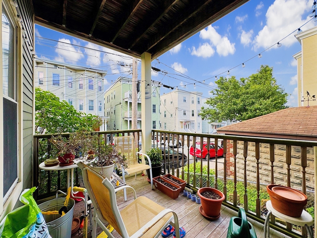 51 Dimick St, Somerville