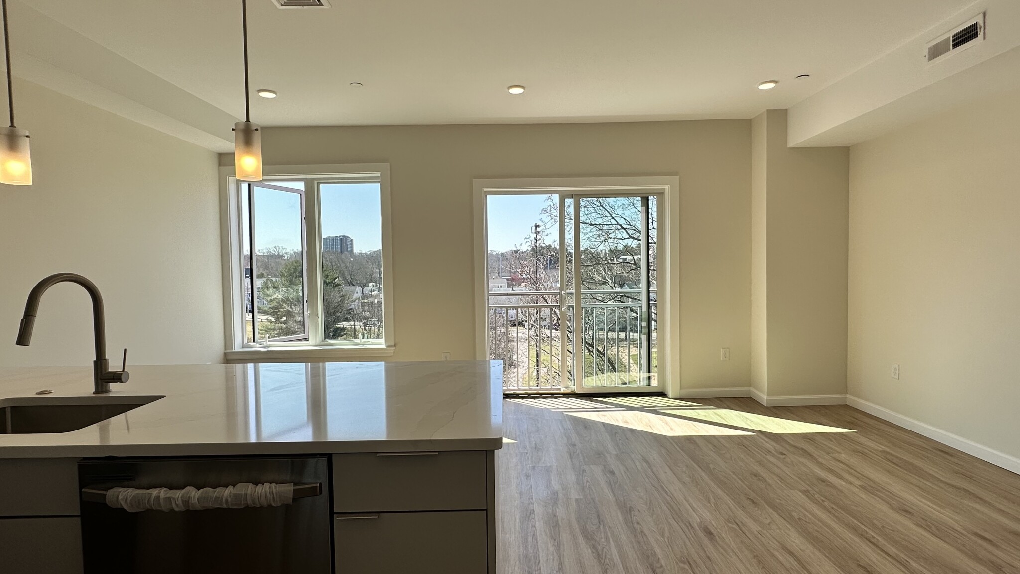 458 Washington St, Brighton