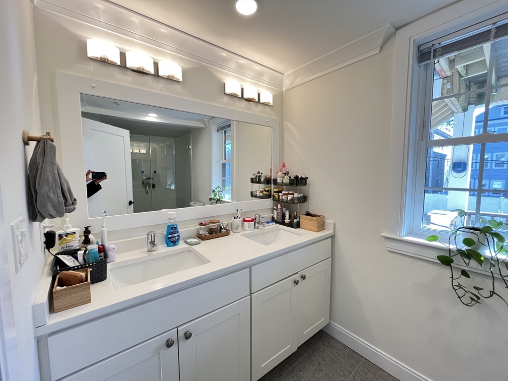 63 Sedgwick St, Jamaica Plain