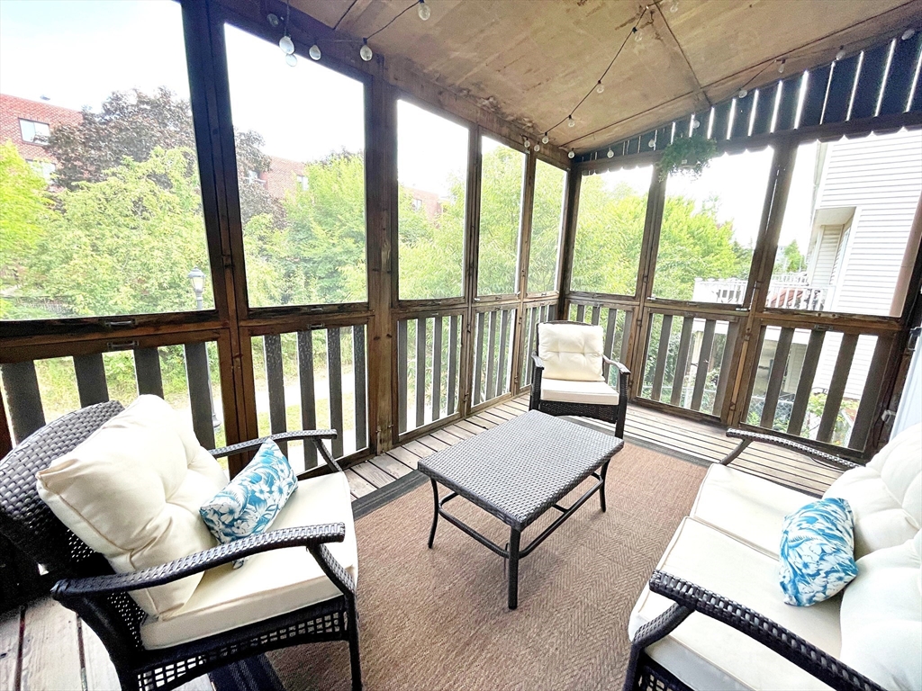 23 Bremen St, East Boston