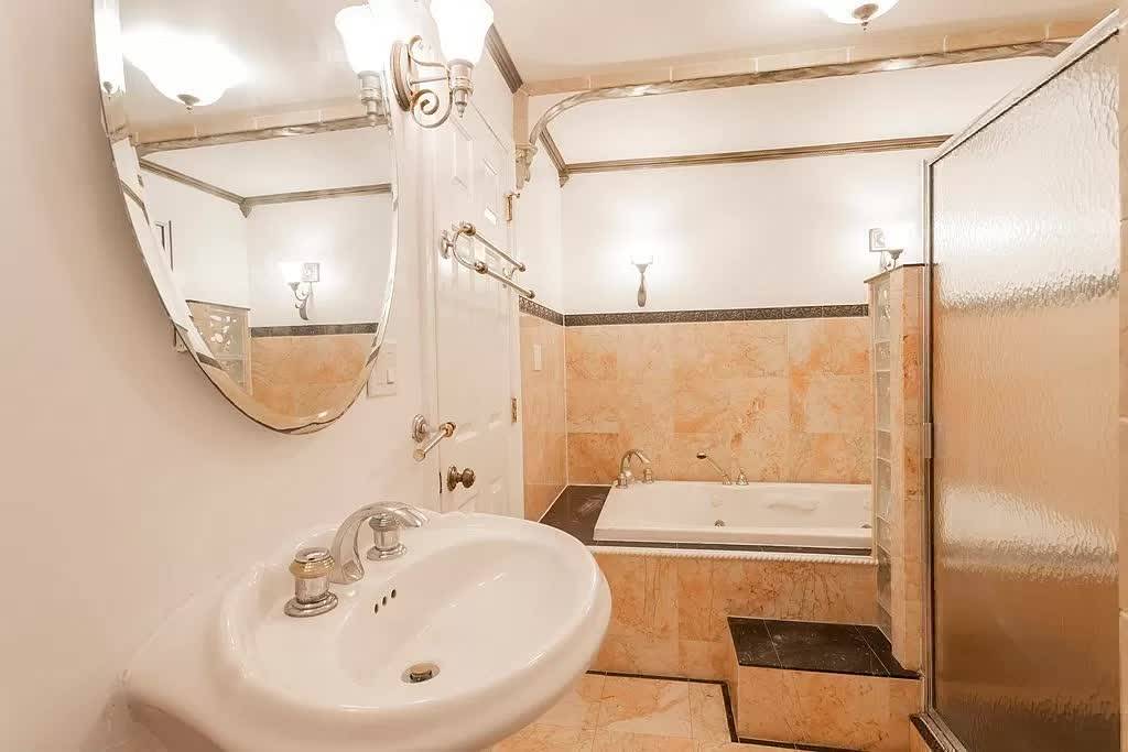 35 Fort Ave, Roxbury