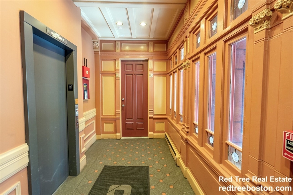 195 Commonwealth Ave, Boston