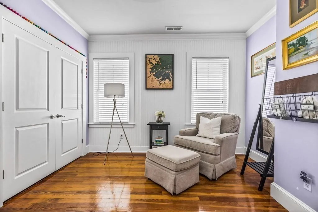 472 East 8th St, South Boston