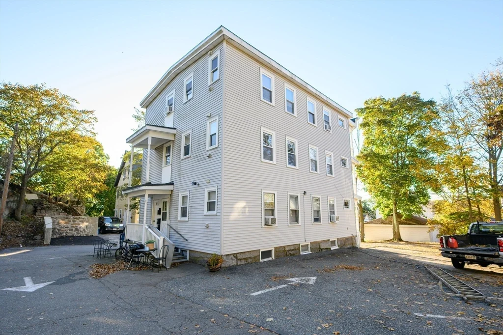 12 Arthur Ave, Quincy