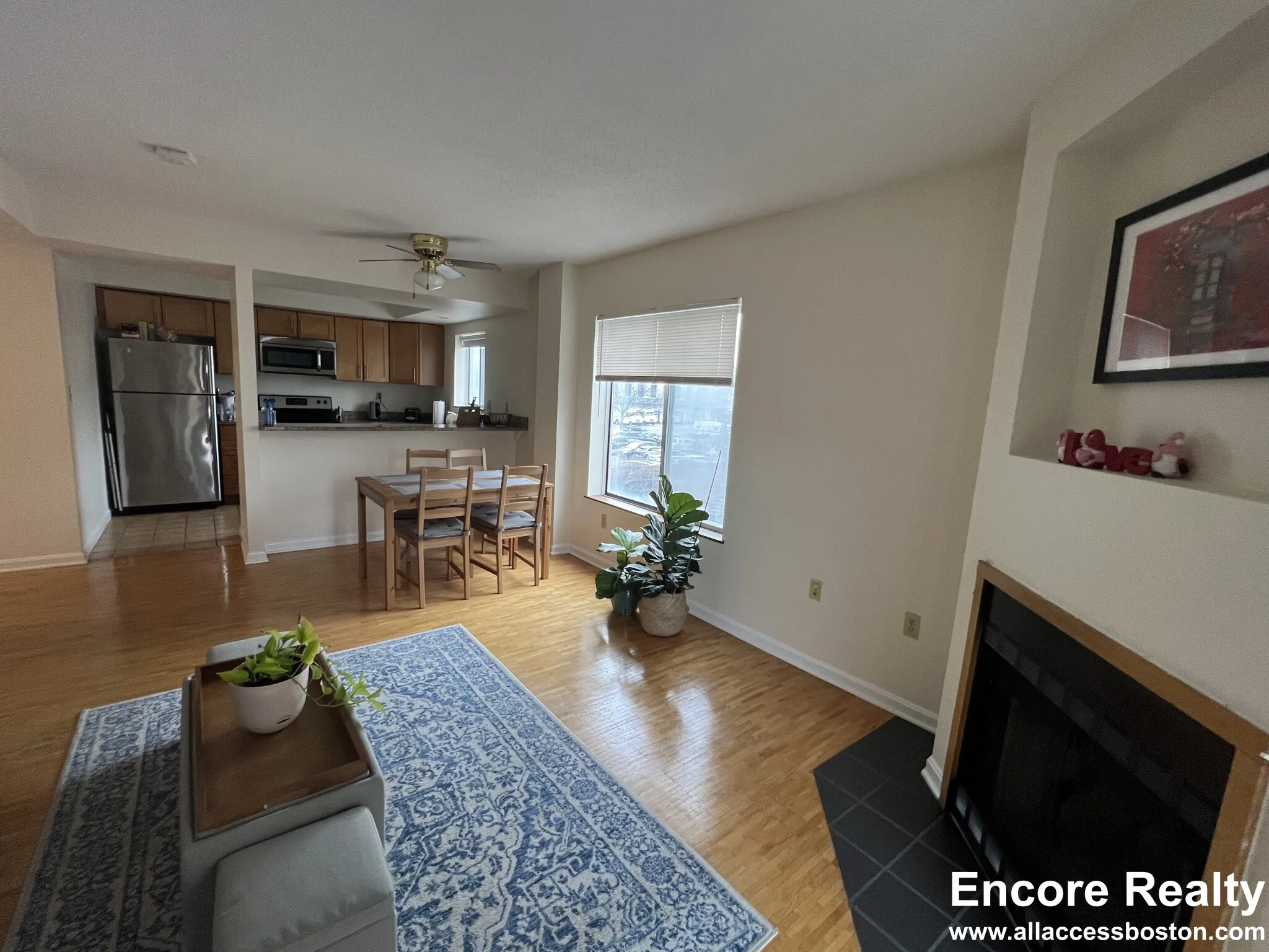 345 Franklin St, Riverside