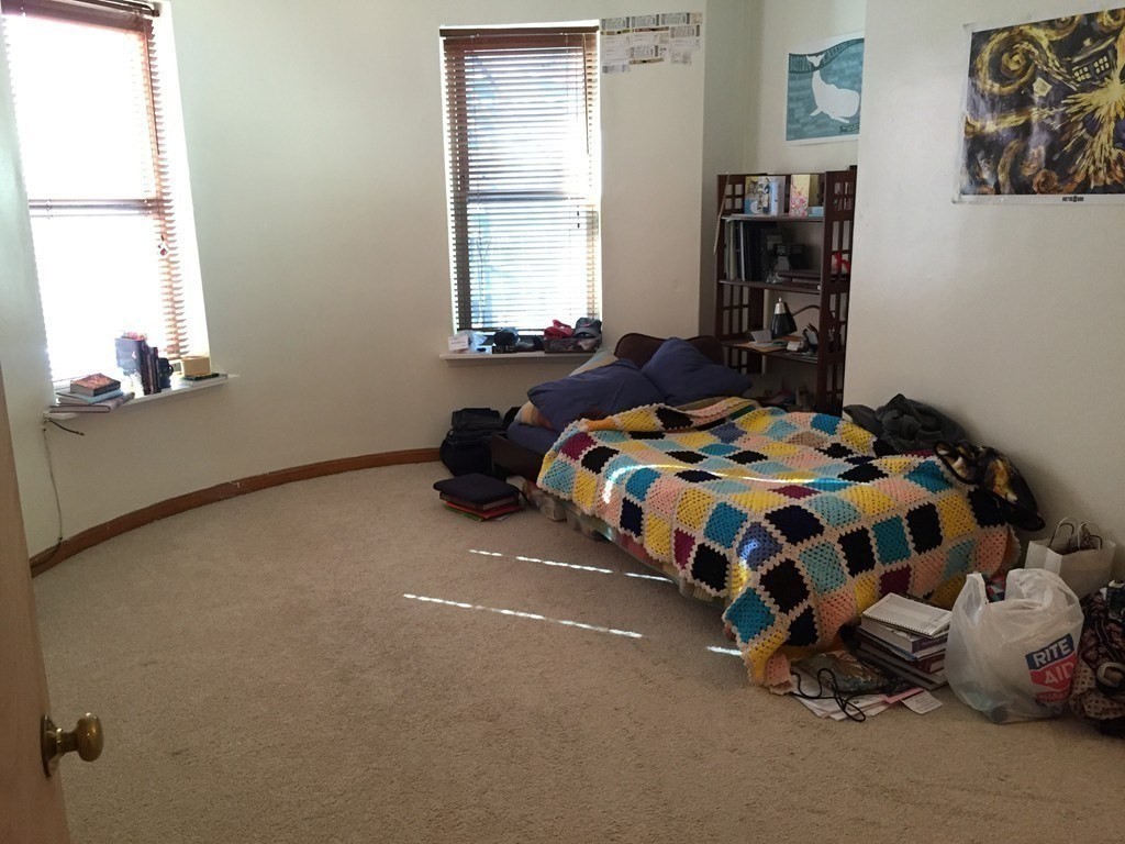 52 Gainsborough St, Fenway