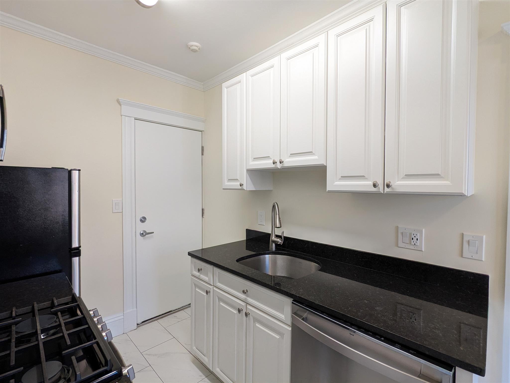 22 Chauncy St, Neighborhood Nine