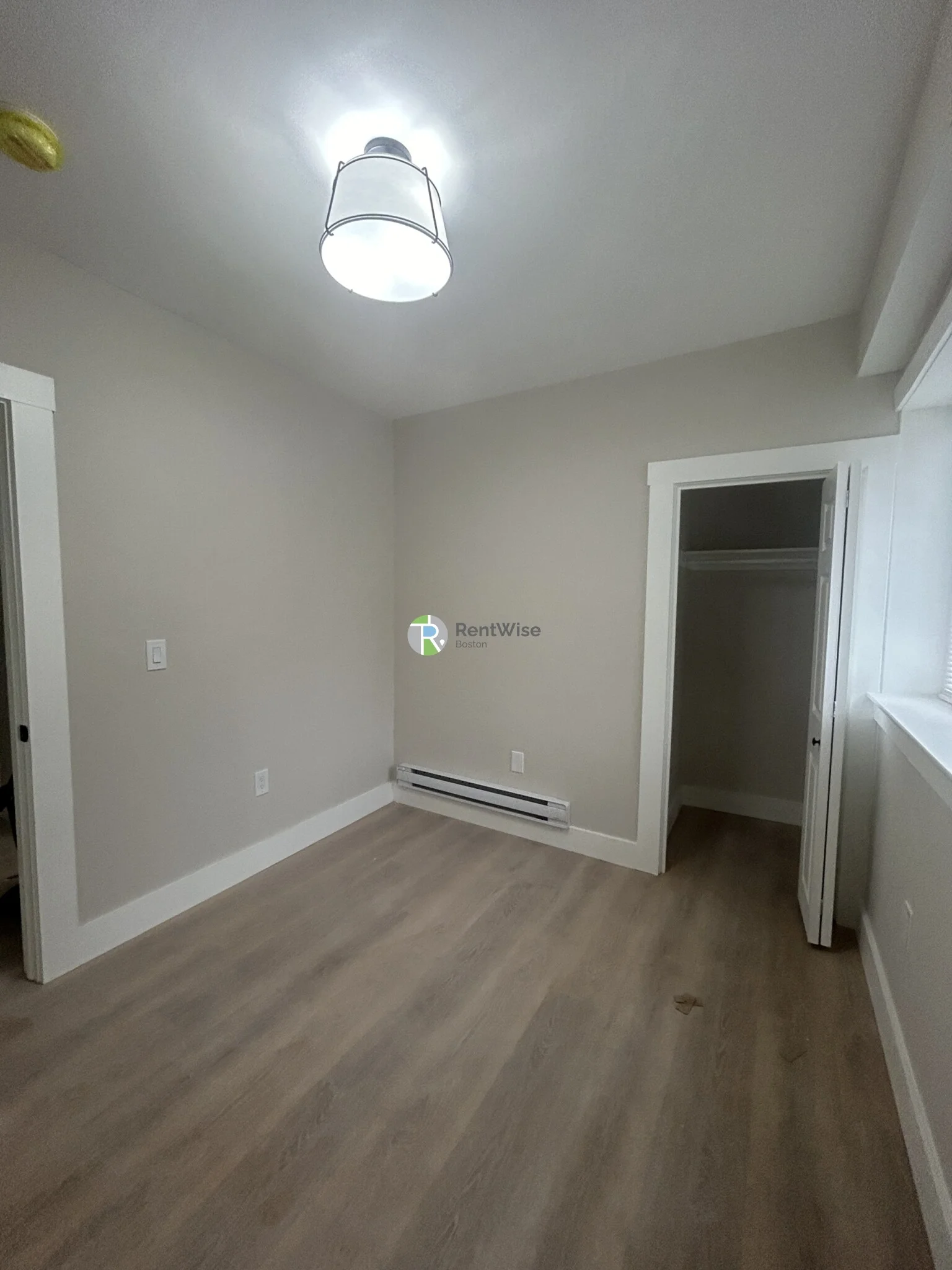 17 M St, South Boston