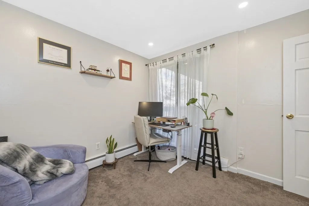 144 Kenrick St, Oak Square