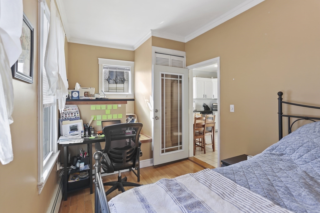 34 Bayard St, Allston