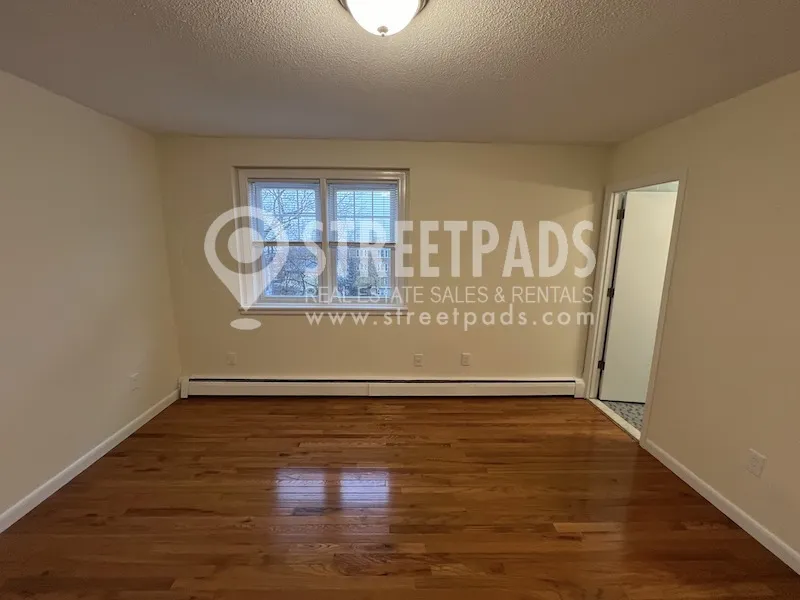 2018 Commonwealth Ave, Brighton