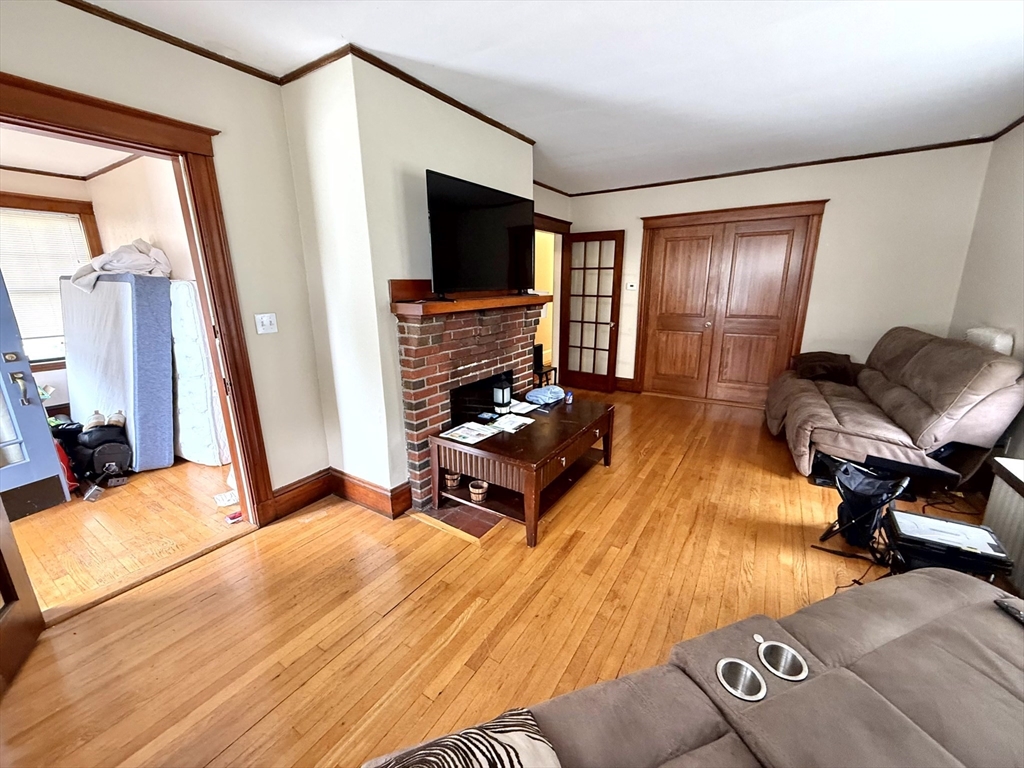 78 Hunnewell Ave, Brighton