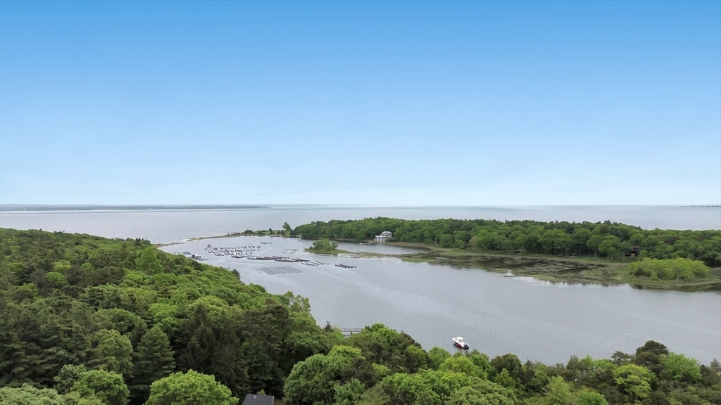 17 Bourne Point Rd, Wareham