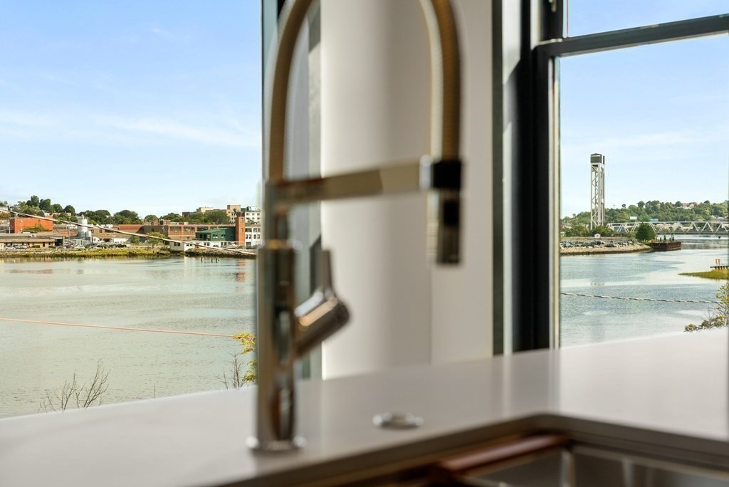 211 Condor St, East Boston