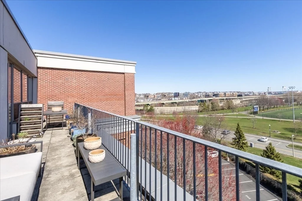 156 Porter St, East Boston