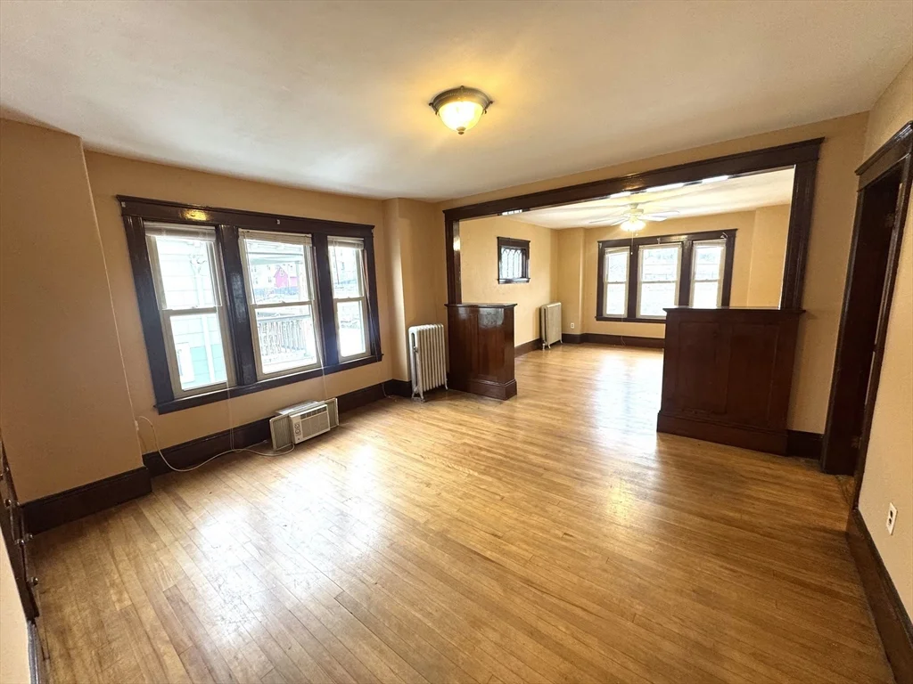 412 Grafton St, Worcester