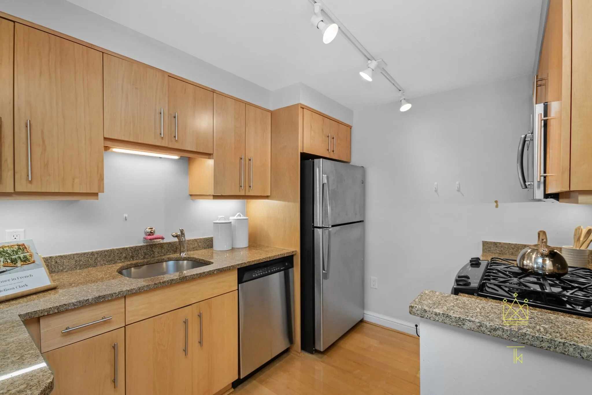 185 Massachusetts Ave, Fenway