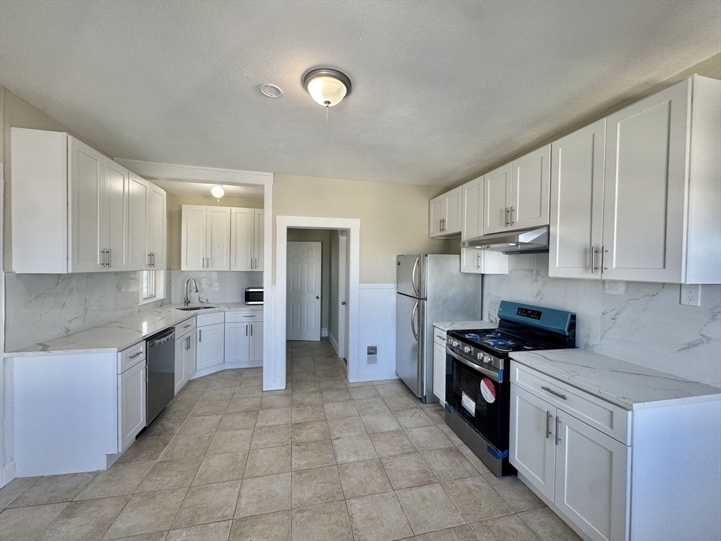 961-963 Broadway, Everett