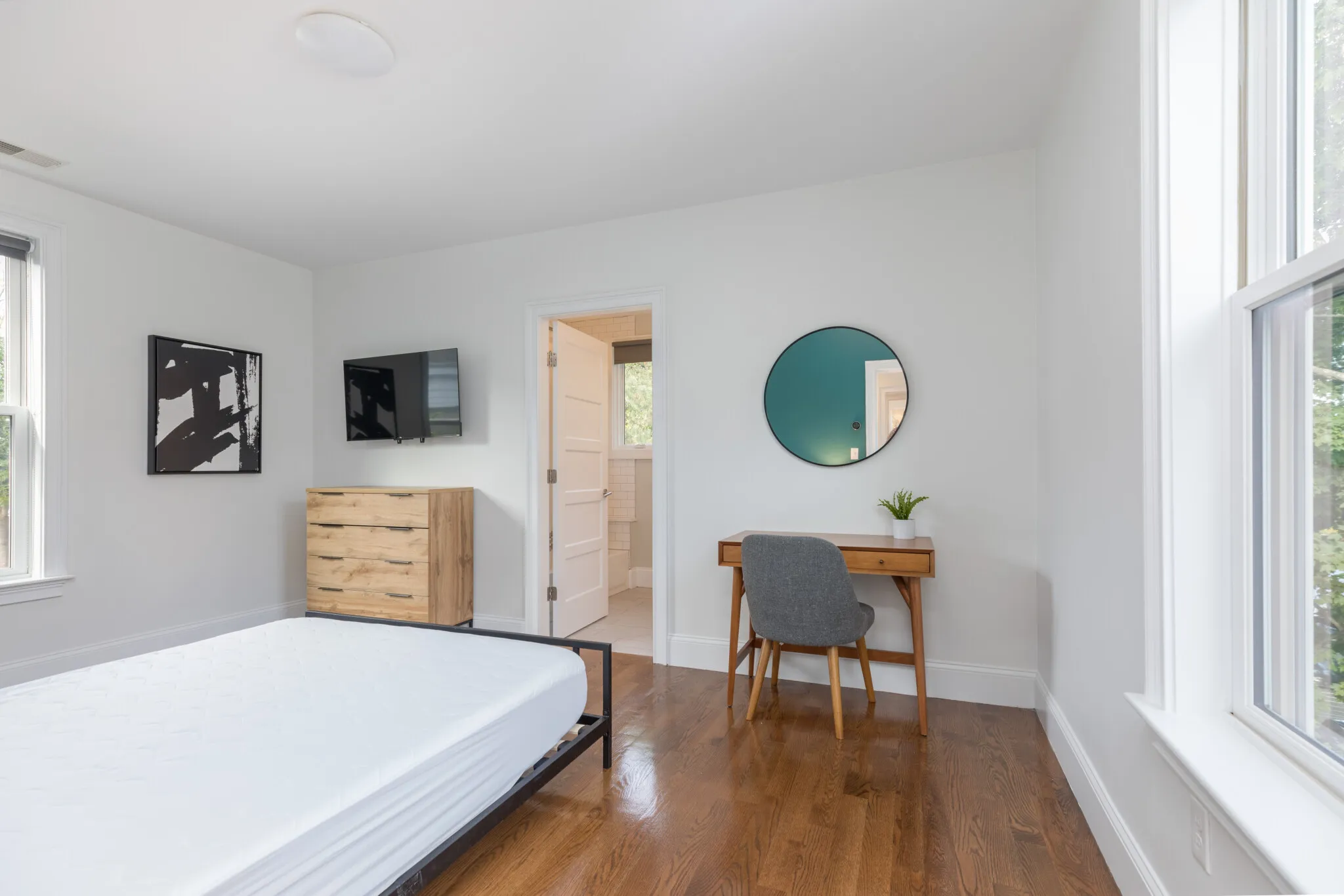 117 Centre St, Roxbury