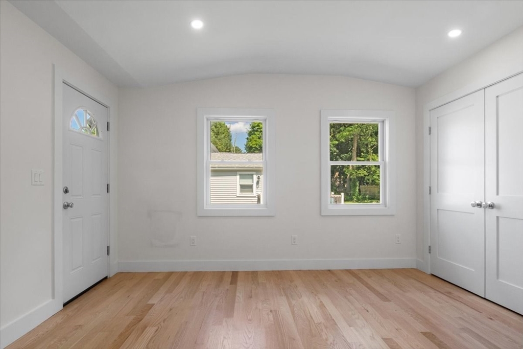 3 Cummings Cir, Randolph