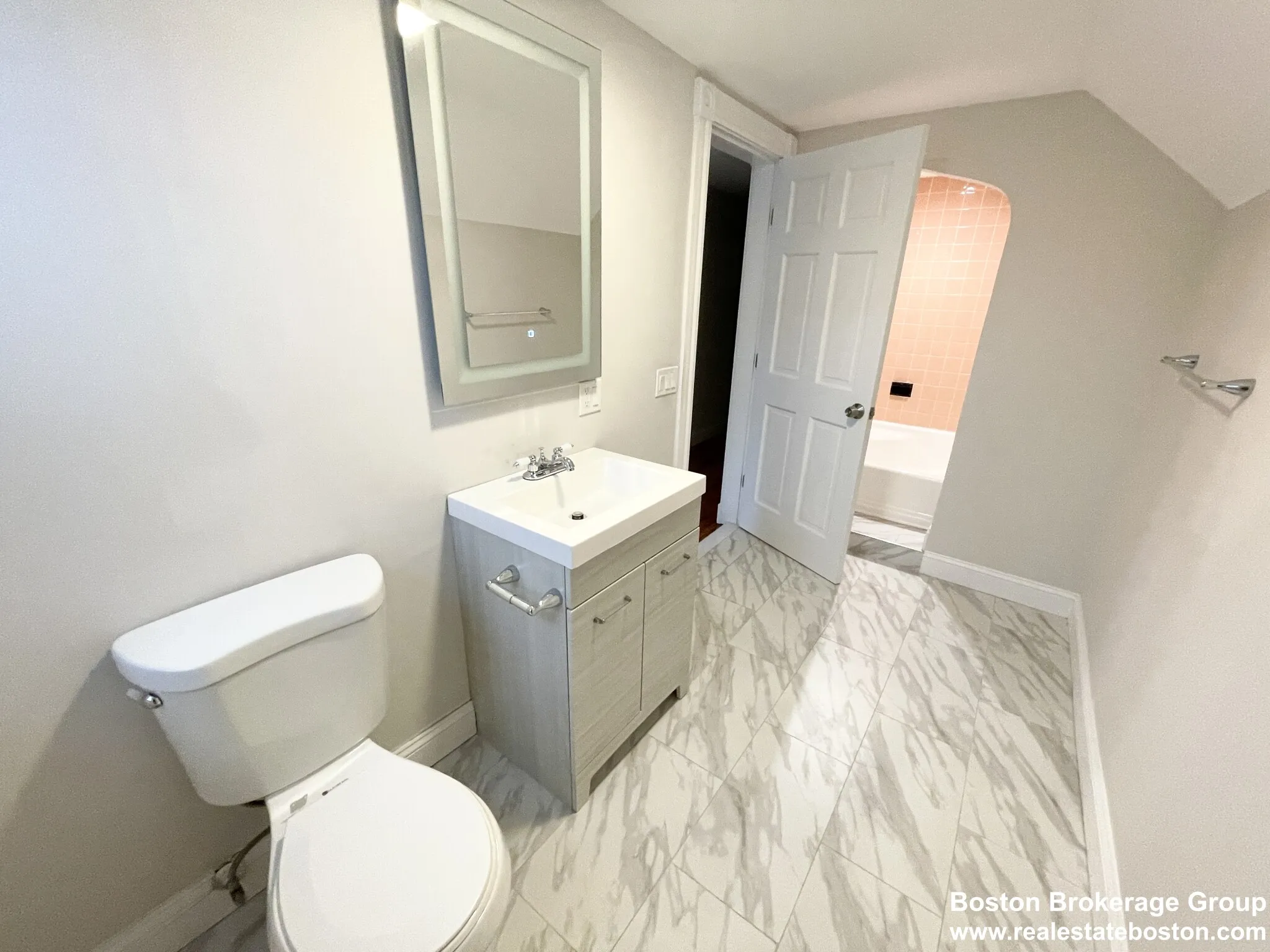 22 Parker Hill Ave, Mission Hill