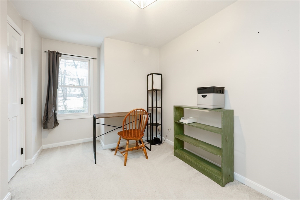 291 Central St, Framingham