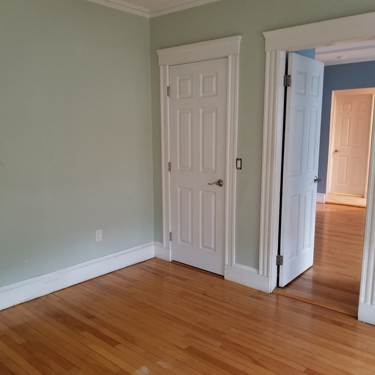 8 Cedar St, Haverhill