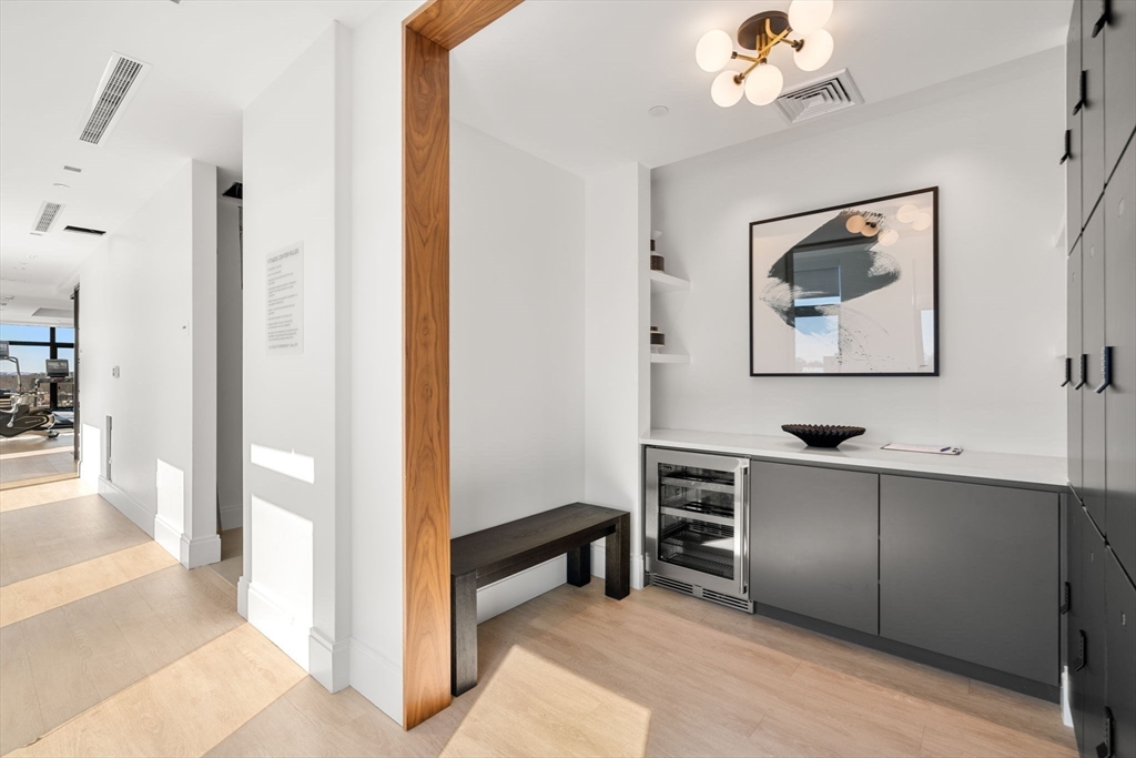 191 Washington St, Brighton