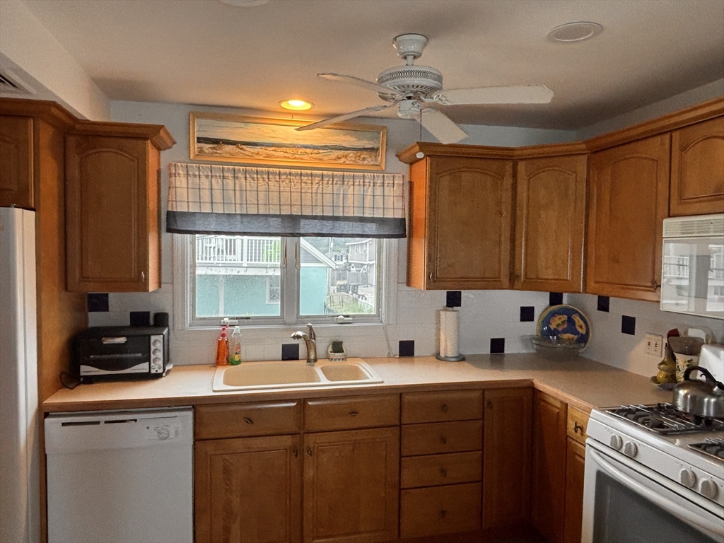 20 Humarock Beach, Scituate