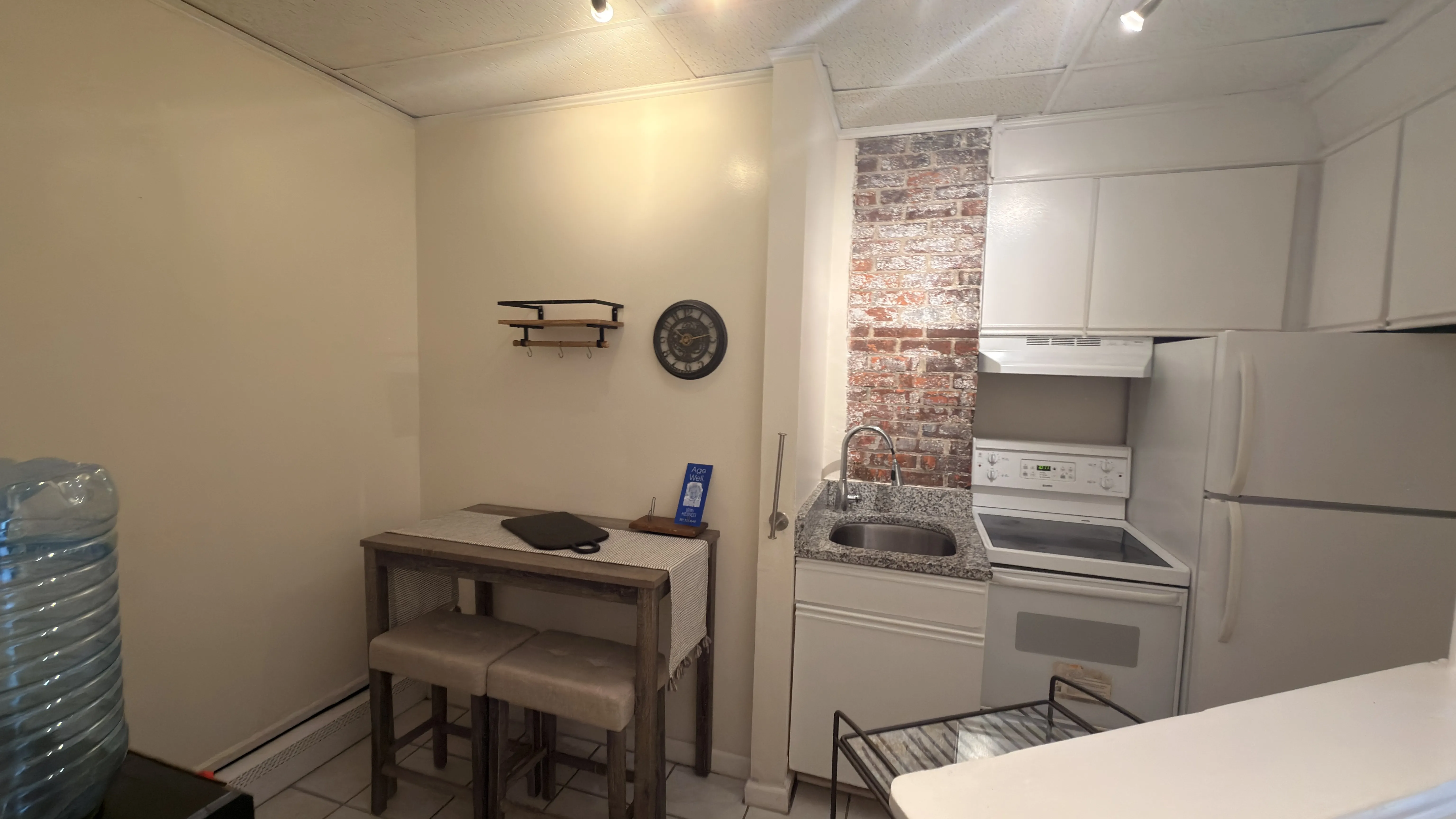 391 Langley Rd, Thompsonville