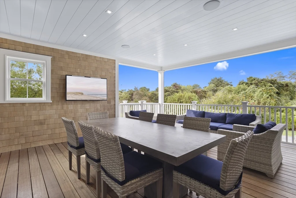 3 Old Mill Ct, Nantucket