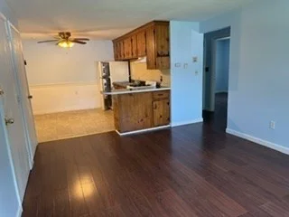 180 Tyngsboro Rd, Chelmsford