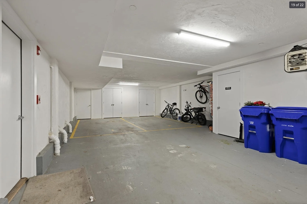 447 W 4th St, South Boston