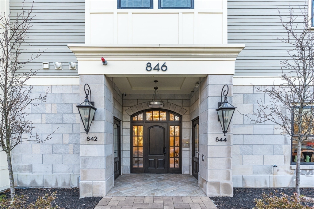 846 Main St, Winchester