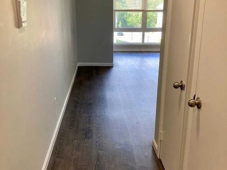 Studio bed, 1 bath apartment for rent at 64f Beacon Unit 64f, Burlington — photo 4 of 22