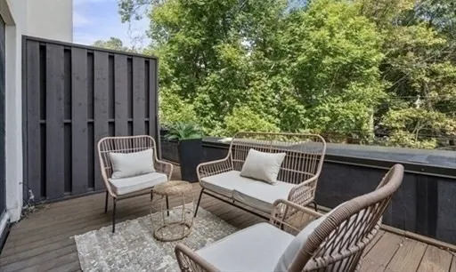 120 Beaconsfield Rd, Brookline