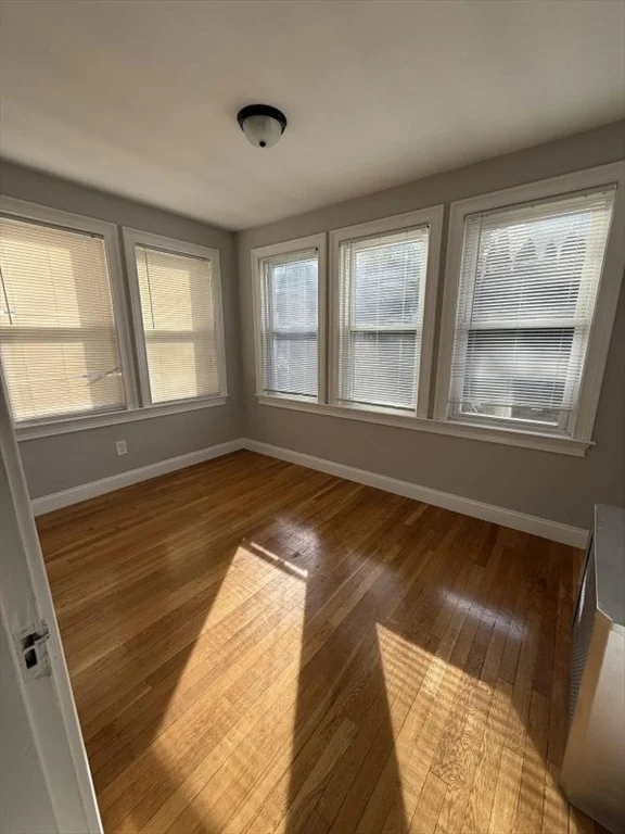 517 President, Fall River