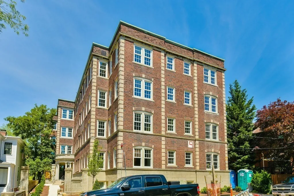 9 Dana St, Mid-Cambridge