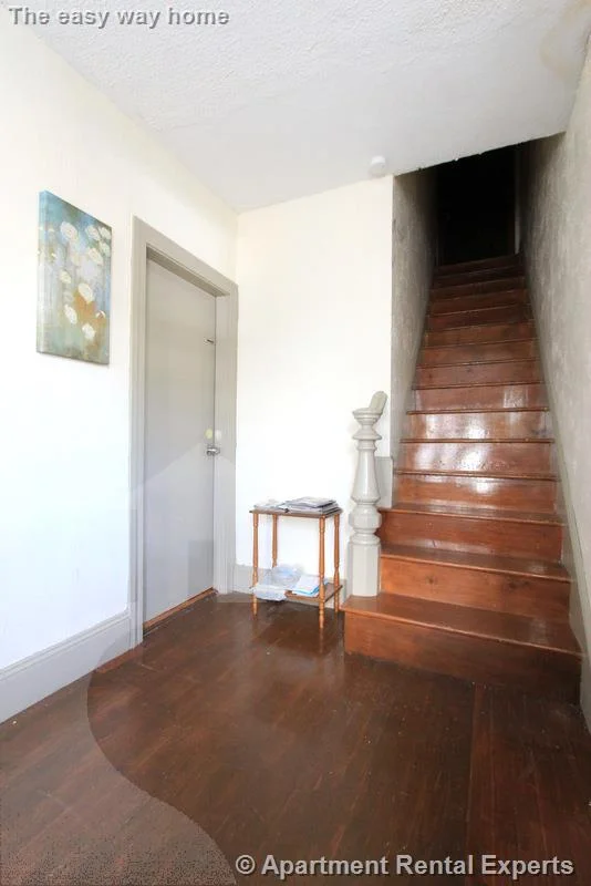 569 Main St, Tufts