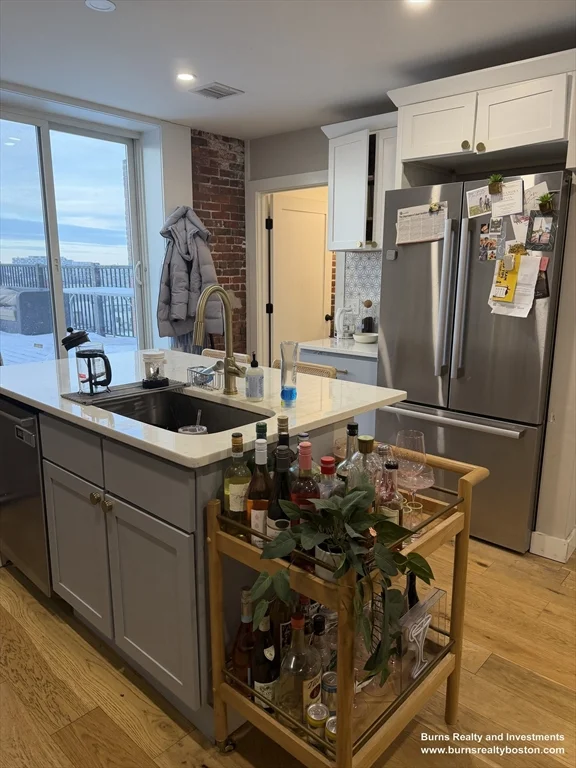 536 E Broadway, South Boston