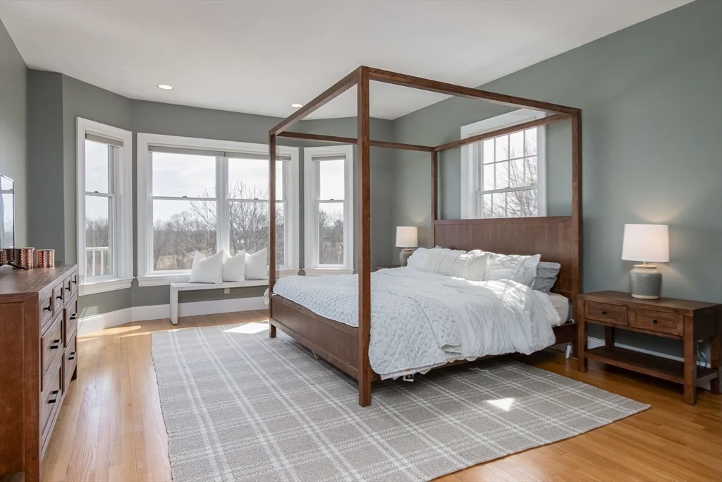 63 Skyfields Dr, Groton