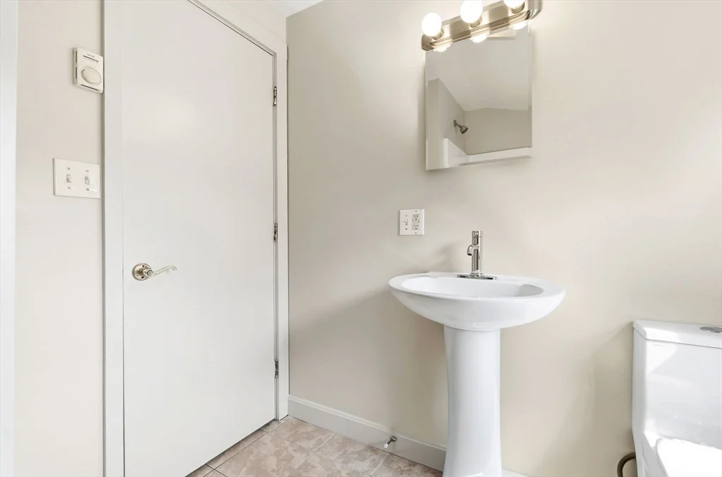 324 Lowel St, Peabody