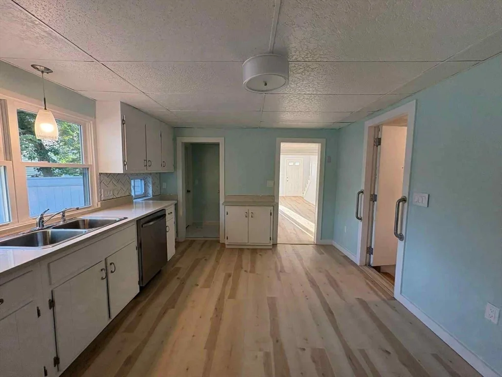 40 Green St, Milford