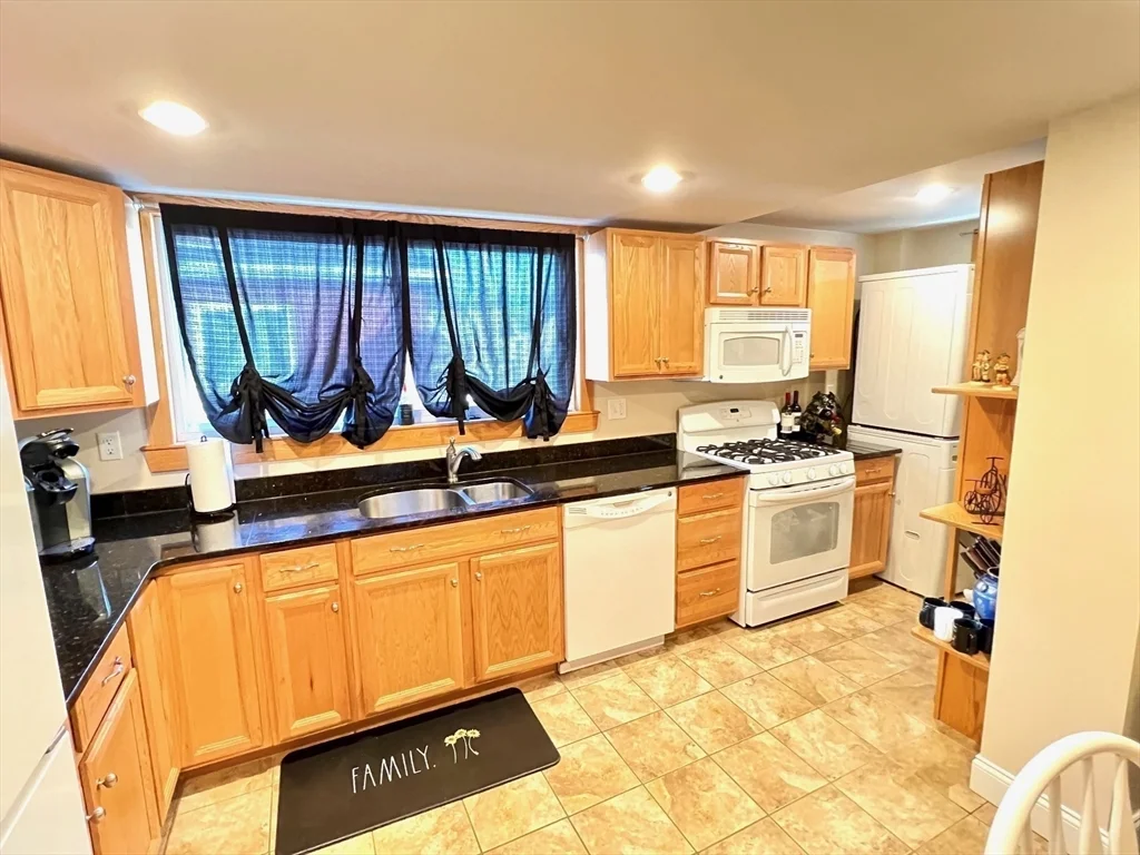 20 Beacon St, Winthrop