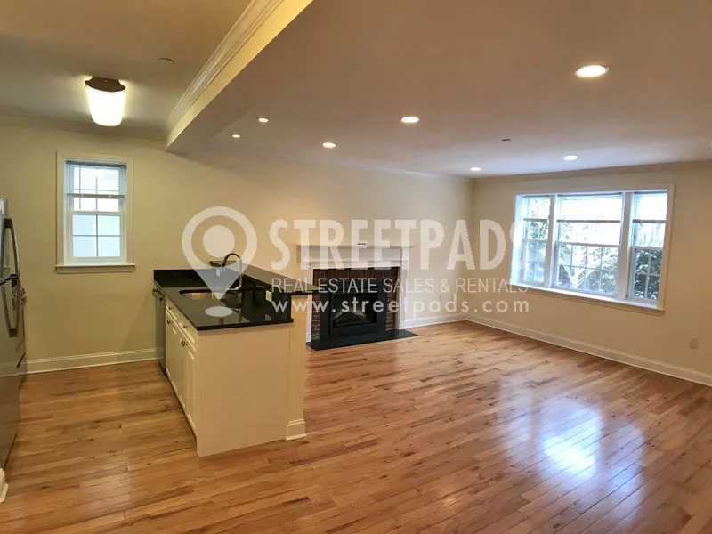 55 Langdon St, Neighborhood Nine