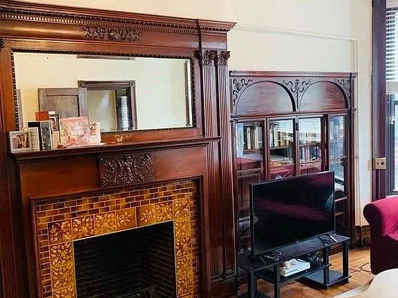 27 Bay State Rd, Fenway