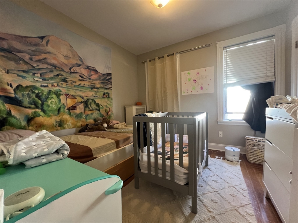 1 Chestnut St, Belmont